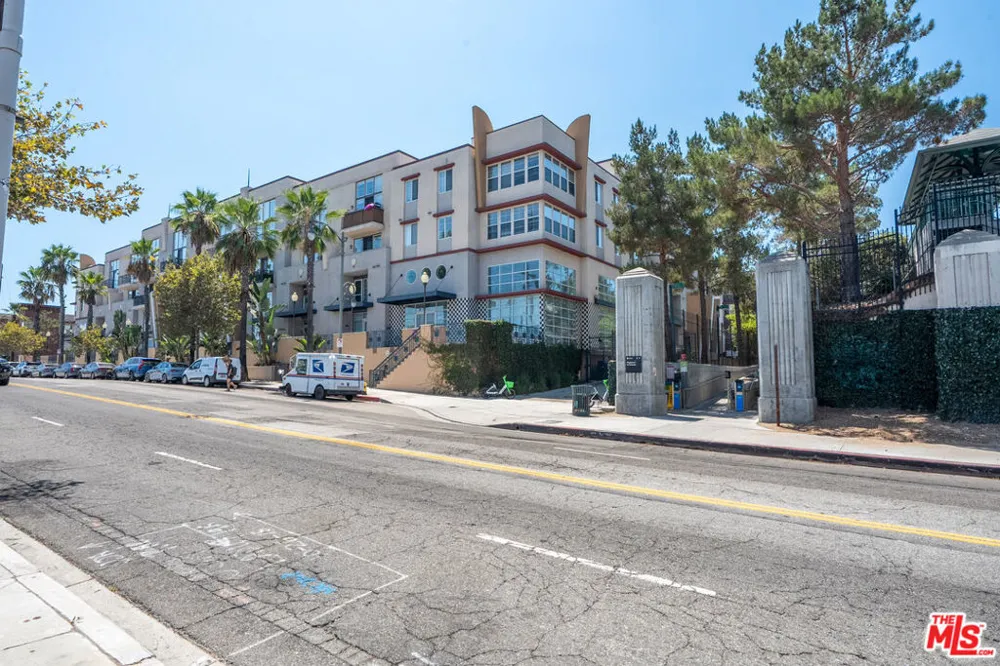 360 W Avenue 26 #236 Los Angeles, CA 90031