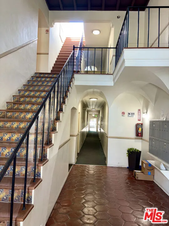 439 Van Ness Avenue #1 Los Angeles, CA 90004