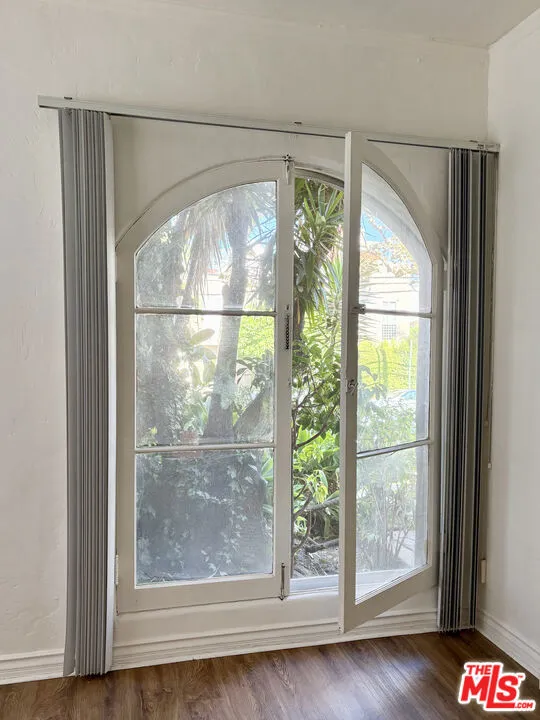 439 Van Ness Avenue #1 Los Angeles, CA 90004