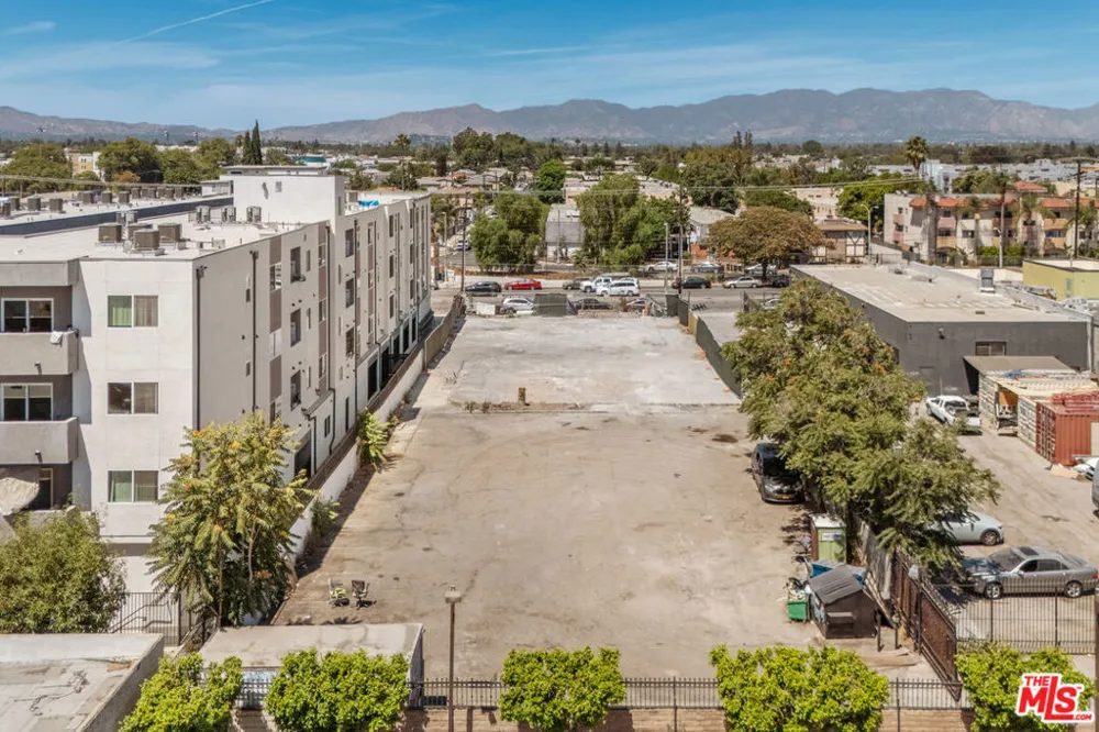 15226 Parthenia Street Los Angeles, CA 91343