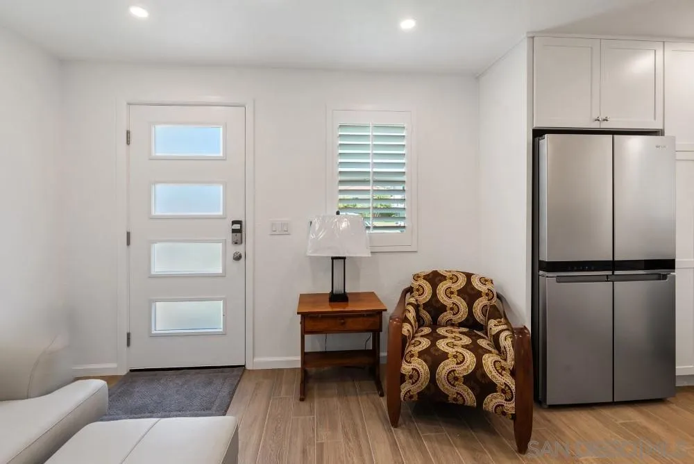 2057 Felspar St San Diego, CA 92109