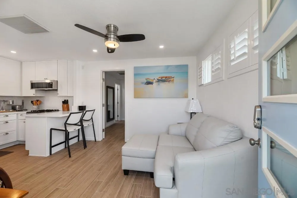 2057 Felspar St San Diego, CA 92109