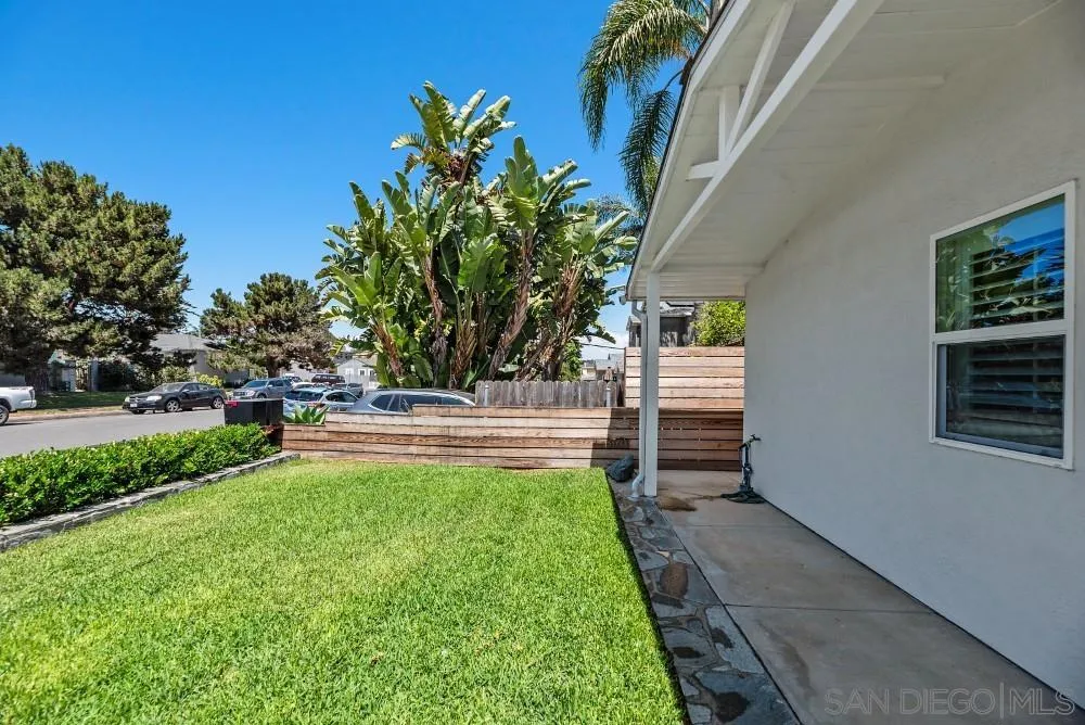 2057 Felspar St San Diego, CA 92109