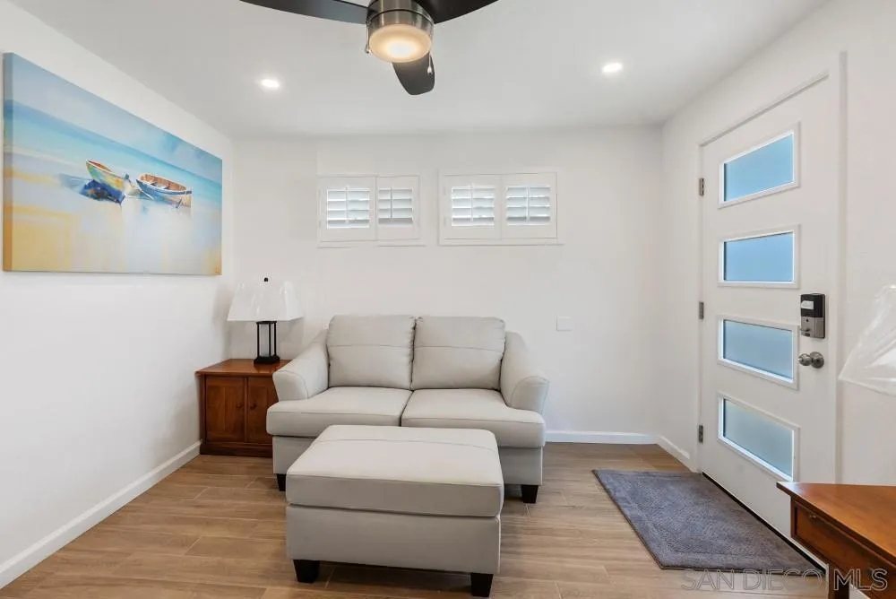 2057 Felspar St San Diego, CA 92109