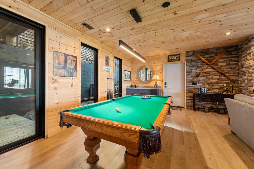 970 Lakeview Dr Blue Ridge, GA 30513