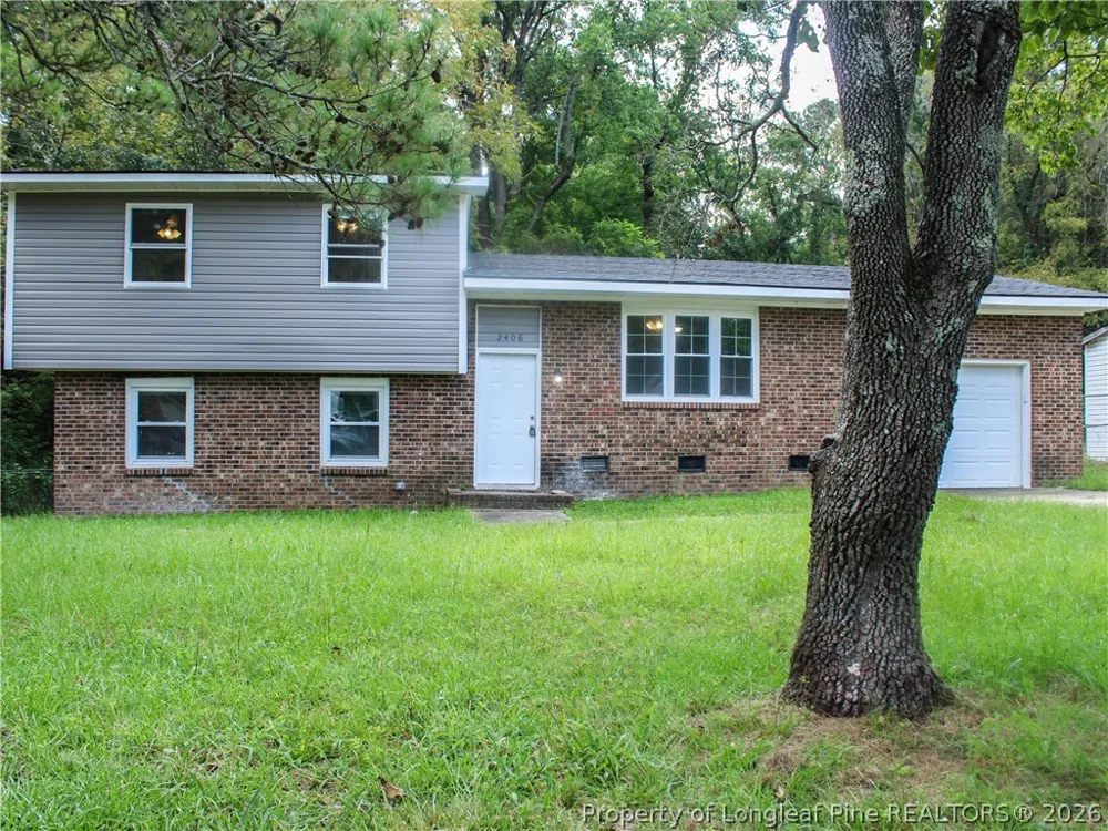 2406 W Brinkley Drive Spring Lake, NC 28390