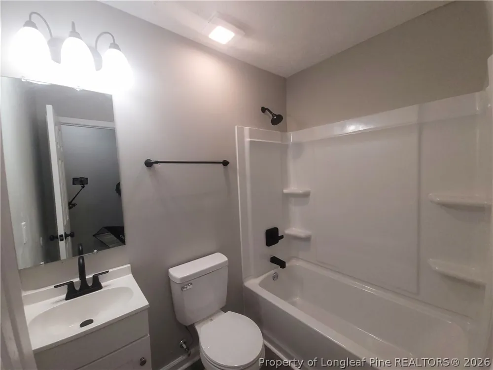 2406 W Brinkley Drive Spring Lake, NC 28390