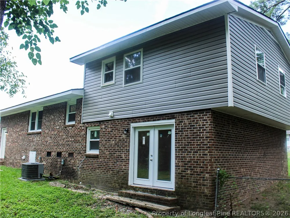 2406 W Brinkley Drive Spring Lake, NC 28390
