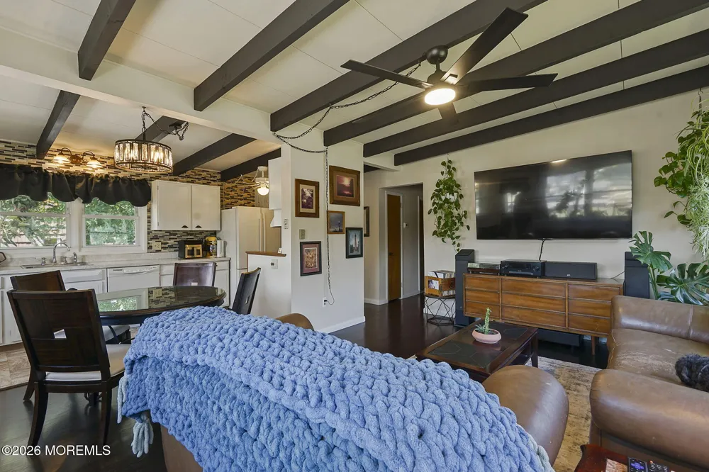 104 Price Drive Little Egg Harbor, NJ 08087
