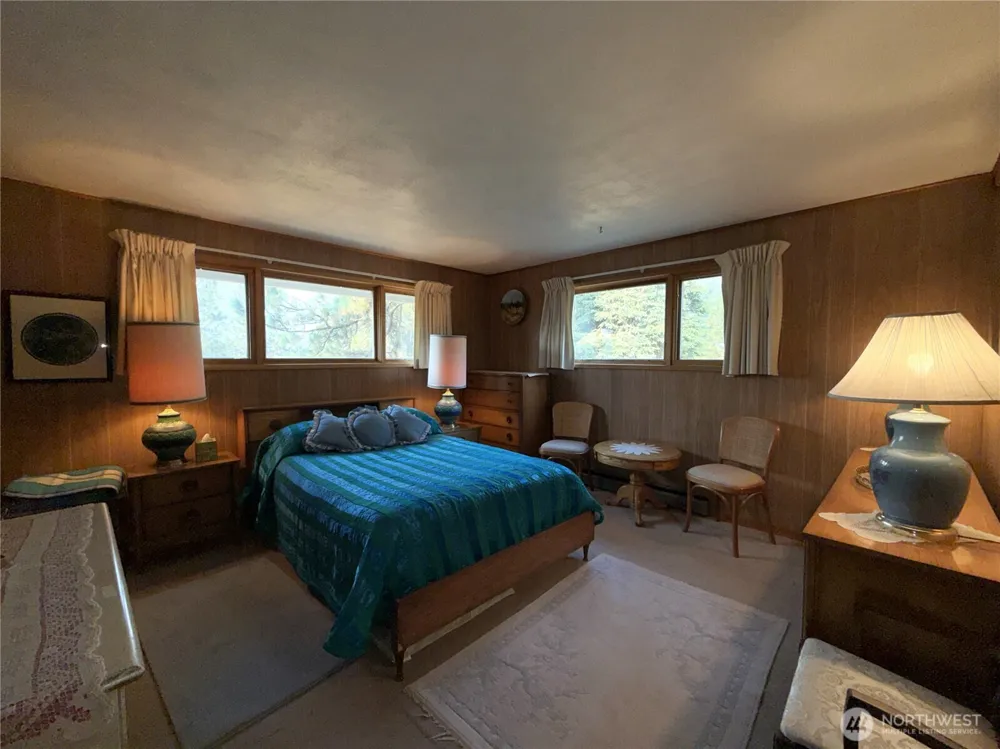245 Klondike Road Republic, WA 99166