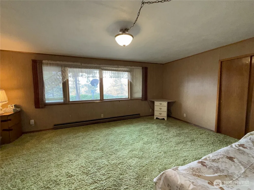 245 Klondike Road Republic, WA 99166