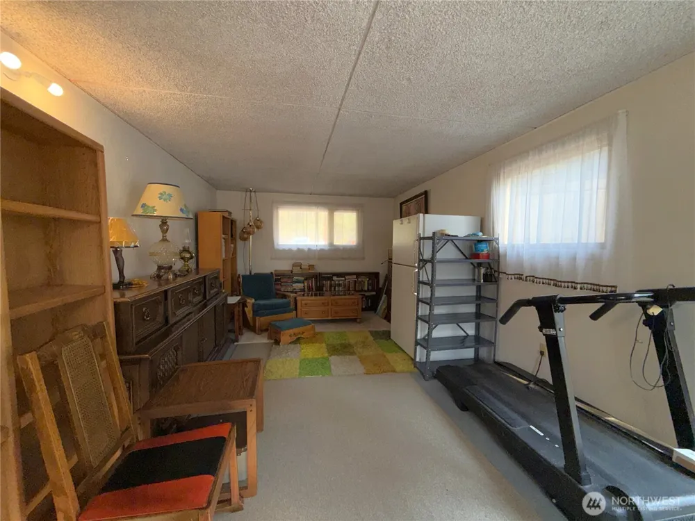 245 Klondike Road Republic, WA 99166