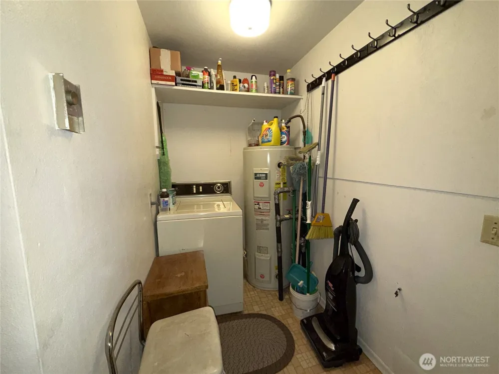 245 Klondike Road Republic, WA 99166