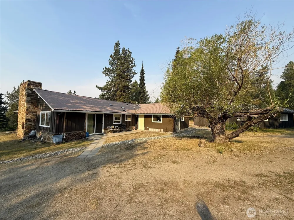 245 Klondike Road Republic, WA 99166