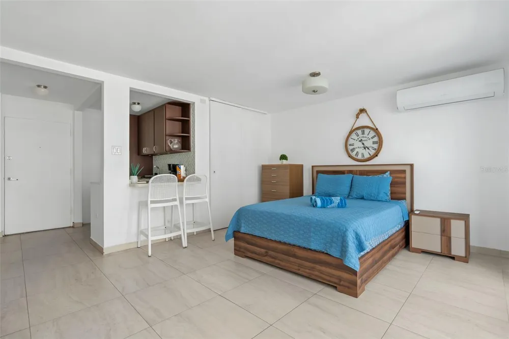 5859 AVE. ISLA VERDE CAROLINA Carolina, PR 00979