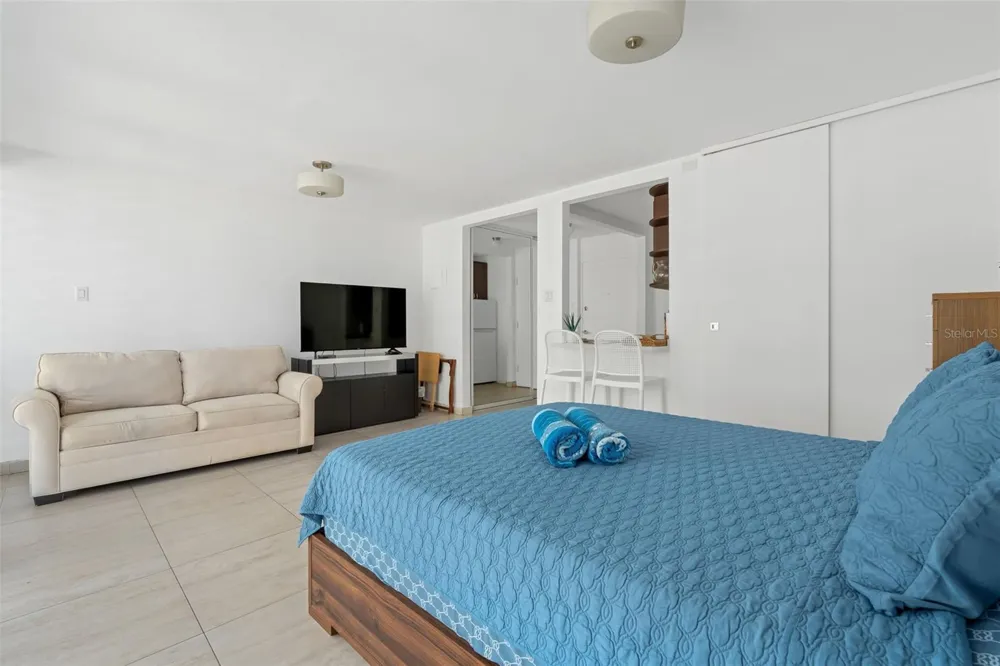 5859 AVE. ISLA VERDE CAROLINA Carolina, PR 00979