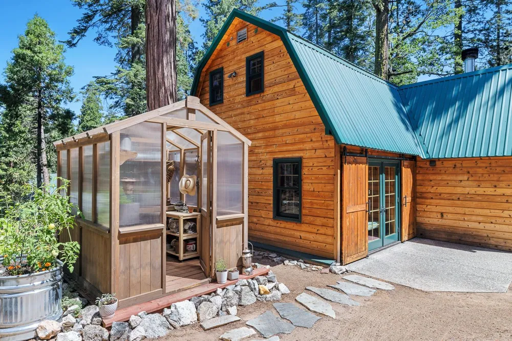 41836 Knobcone Lane Shaver Lake, CA 93664