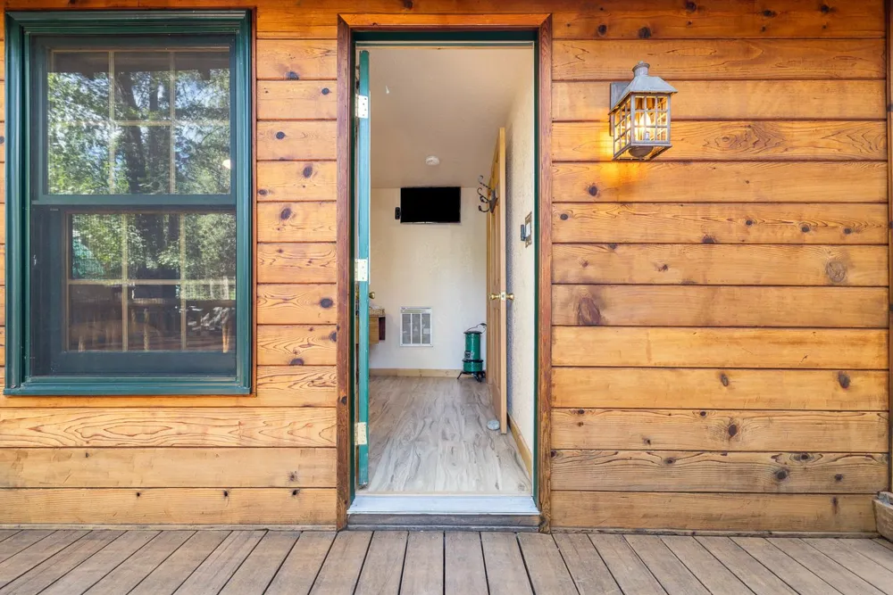 41836 Knobcone Lane Shaver Lake, CA 93664