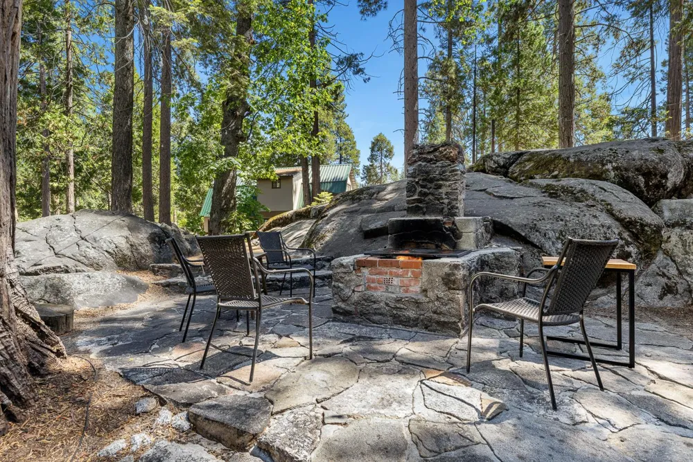 41836 Knobcone Lane Shaver Lake, CA 93664