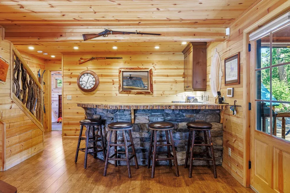 41836 Knobcone Lane Shaver Lake, CA 93664