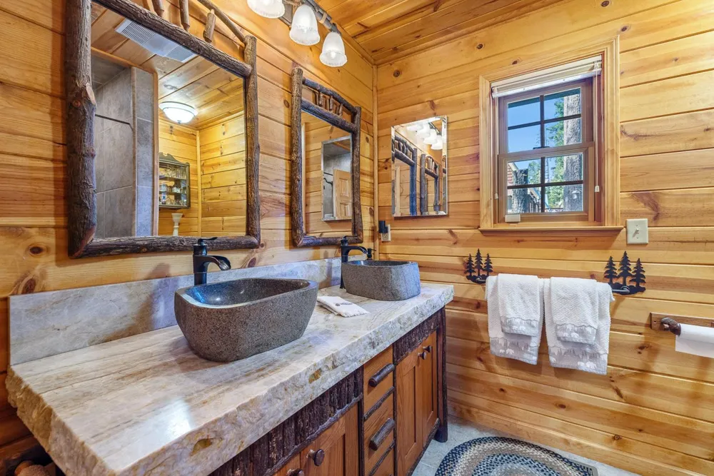 41836 Knobcone Lane Shaver Lake, CA 93664