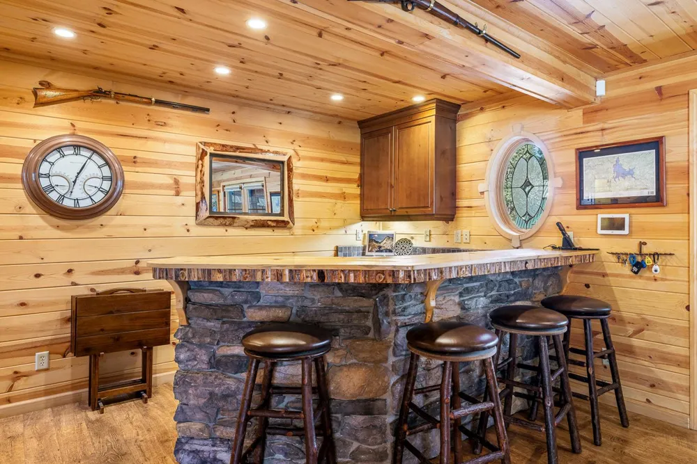 41836 Knobcone Lane Shaver Lake, CA 93664
