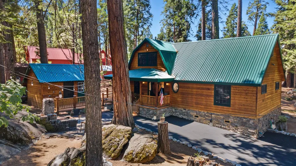 41836 Knobcone Lane Shaver Lake, CA 93664