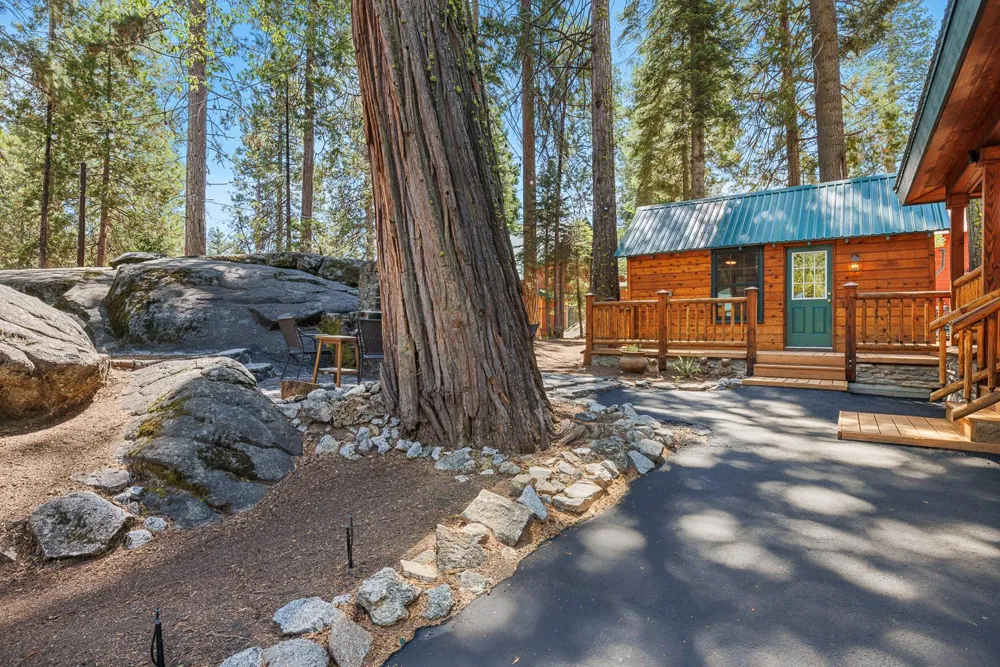 41836 Knobcone Lane Shaver Lake, CA 93664