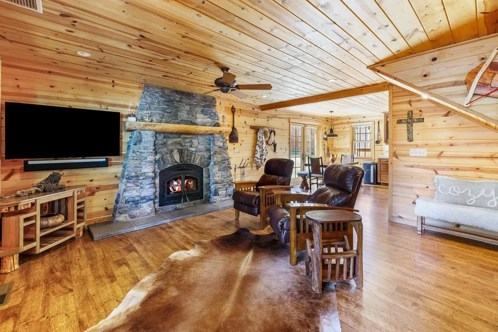 41836 Knobcone Lane Shaver Lake, CA 93664