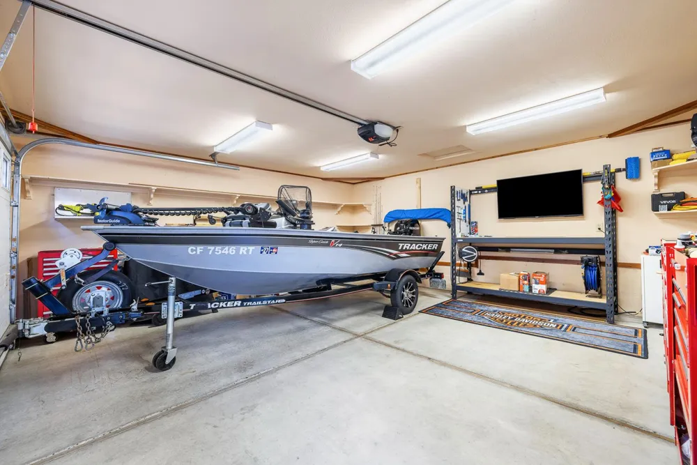 41836 Knobcone Lane Shaver Lake, CA 93664