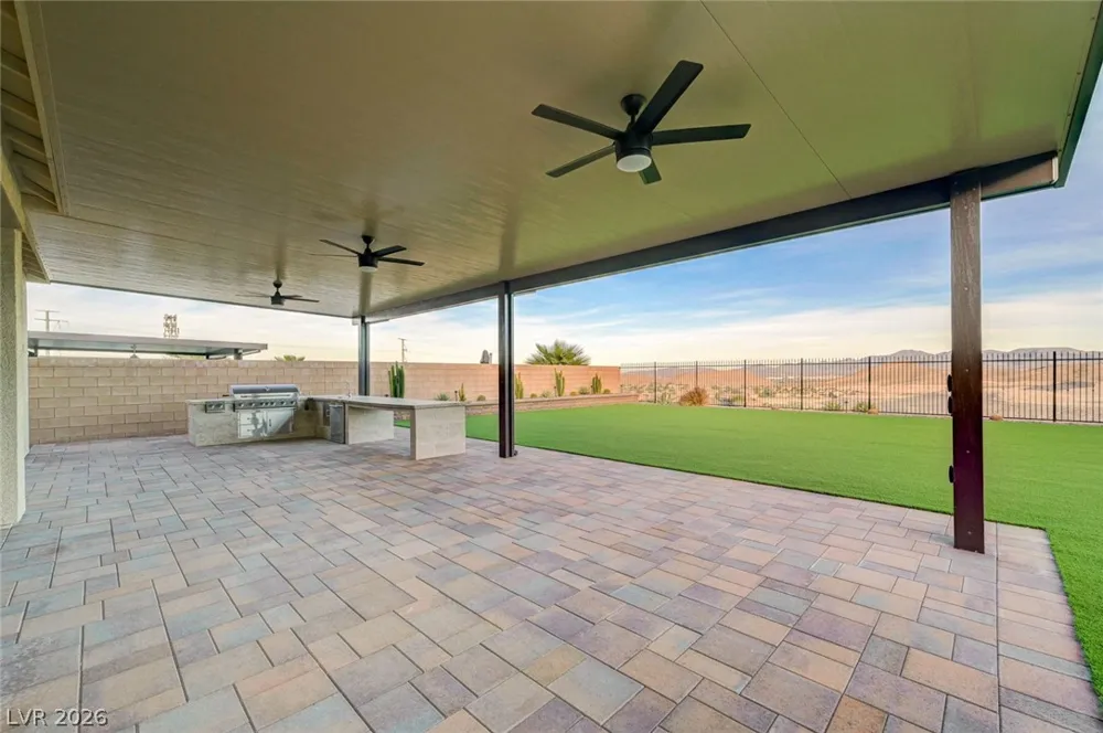 11282 Roman Helmet Street Las Vegas, NV 89141