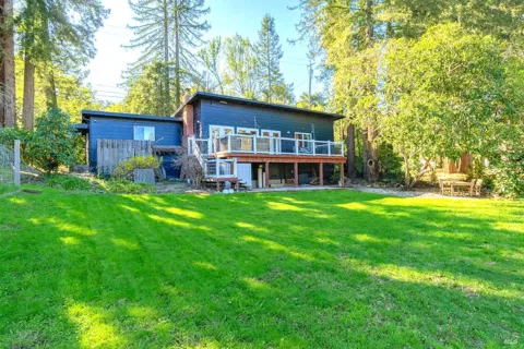 5914 Channel Drive