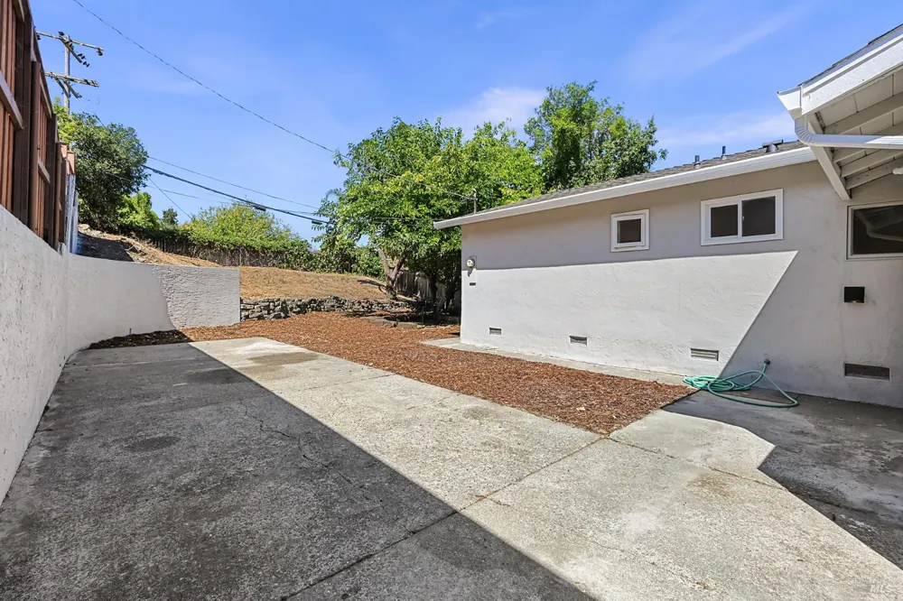 221 Arguello Avenue Vallejo, CA 94591