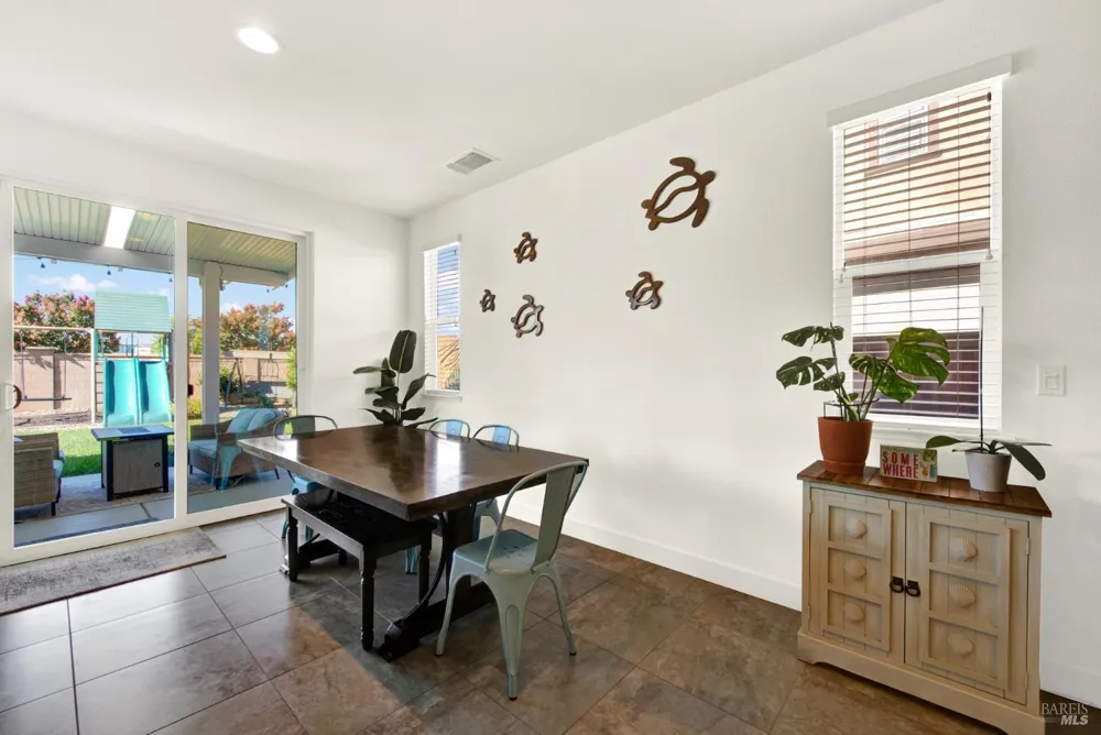 426 Crimson Circle Vacaville, CA 95687