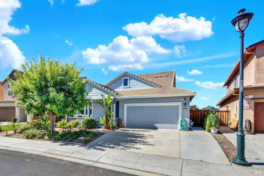 426 Crimson Circle Vacaville, CA 95687