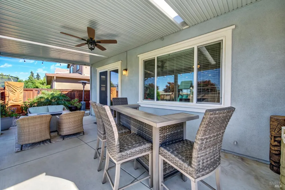 426 Crimson Circle Vacaville, CA 95687