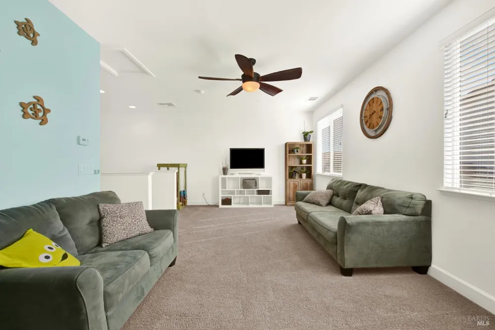 426 Crimson Circle Vacaville, CA 95687