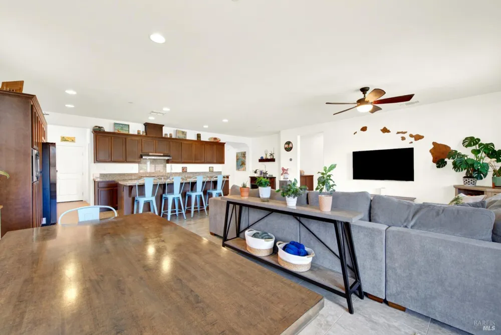 426 Crimson Circle Vacaville, CA 95687