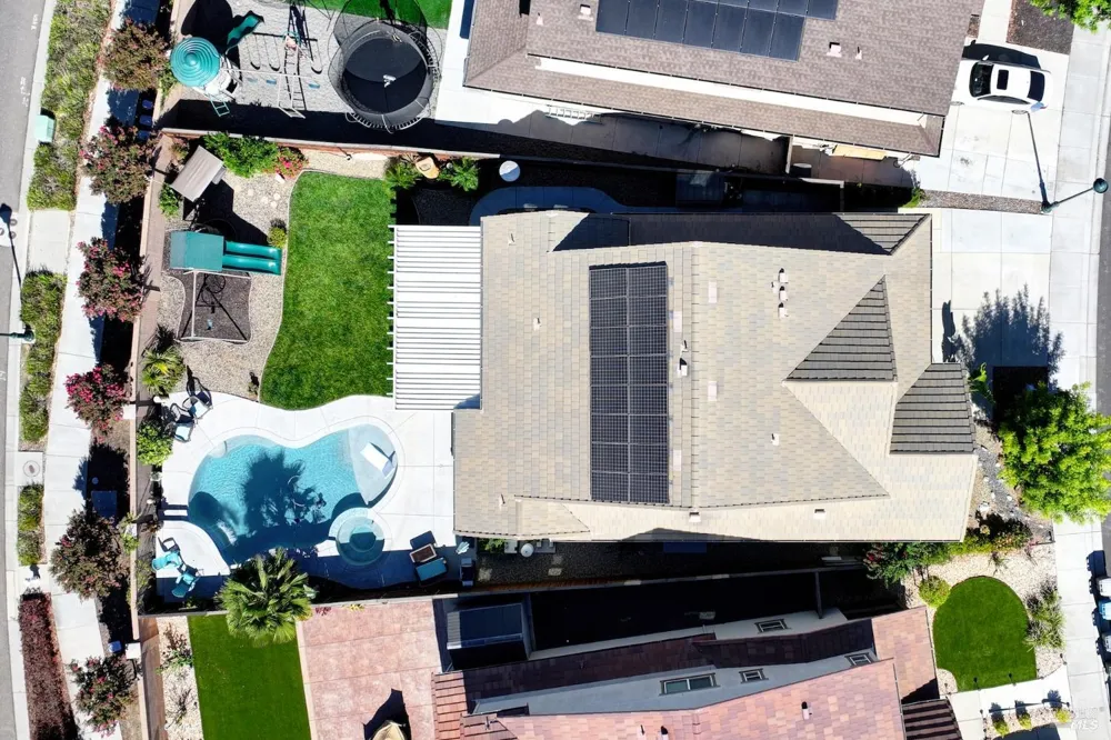 426 Crimson Circle Vacaville, CA 95687