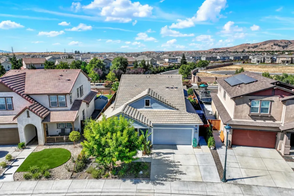 426 Crimson Circle Vacaville, CA 95687