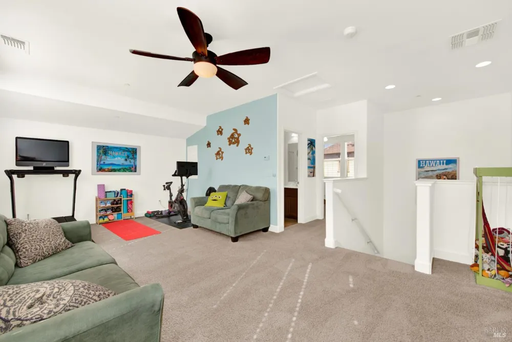 426 Crimson Circle Vacaville, CA 95687