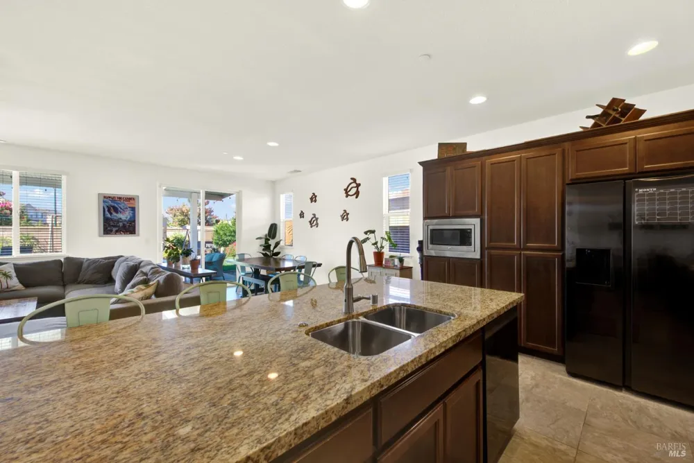 426 Crimson Circle Vacaville, CA 95687