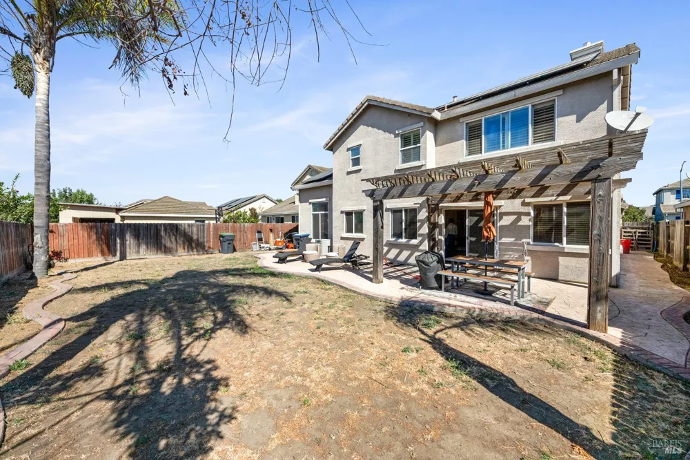 1710 Altus Lane Suisun City, CA 94585