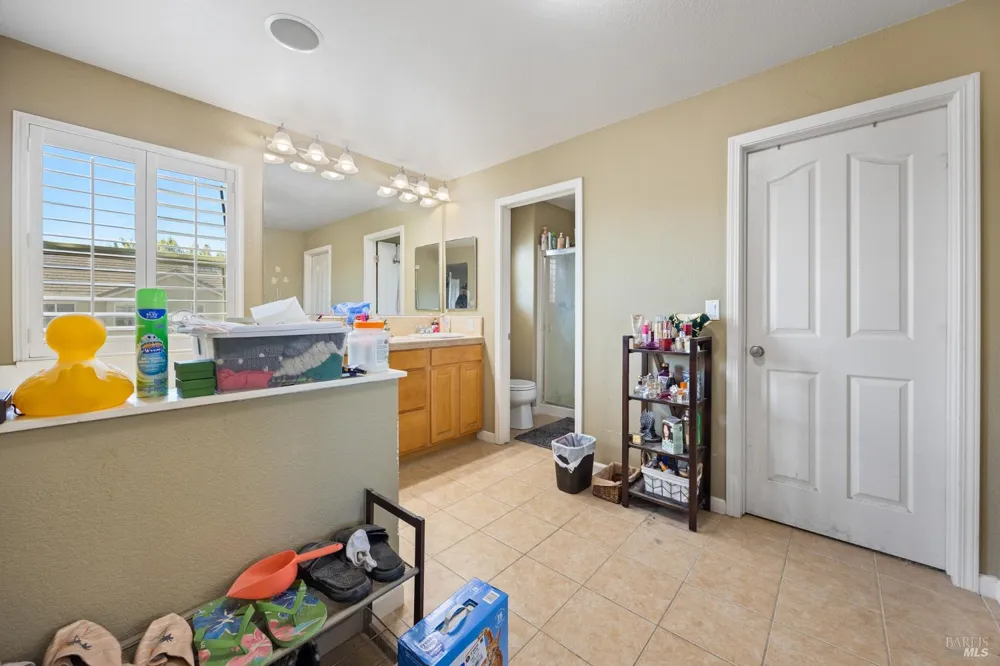 1710 Altus Lane Suisun City, CA 94585