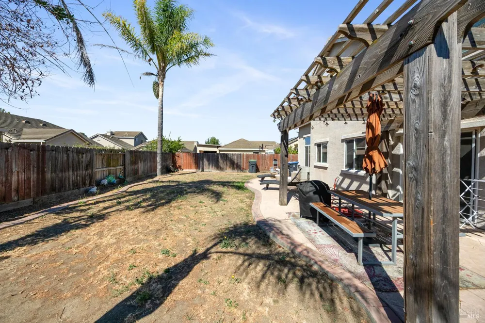 1710 Altus Lane Suisun City, CA 94585