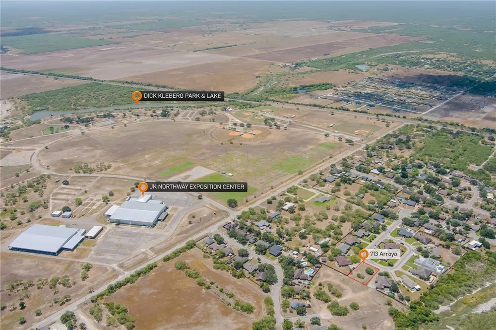 713 Arroyo Drive Kingsville, TX 78363