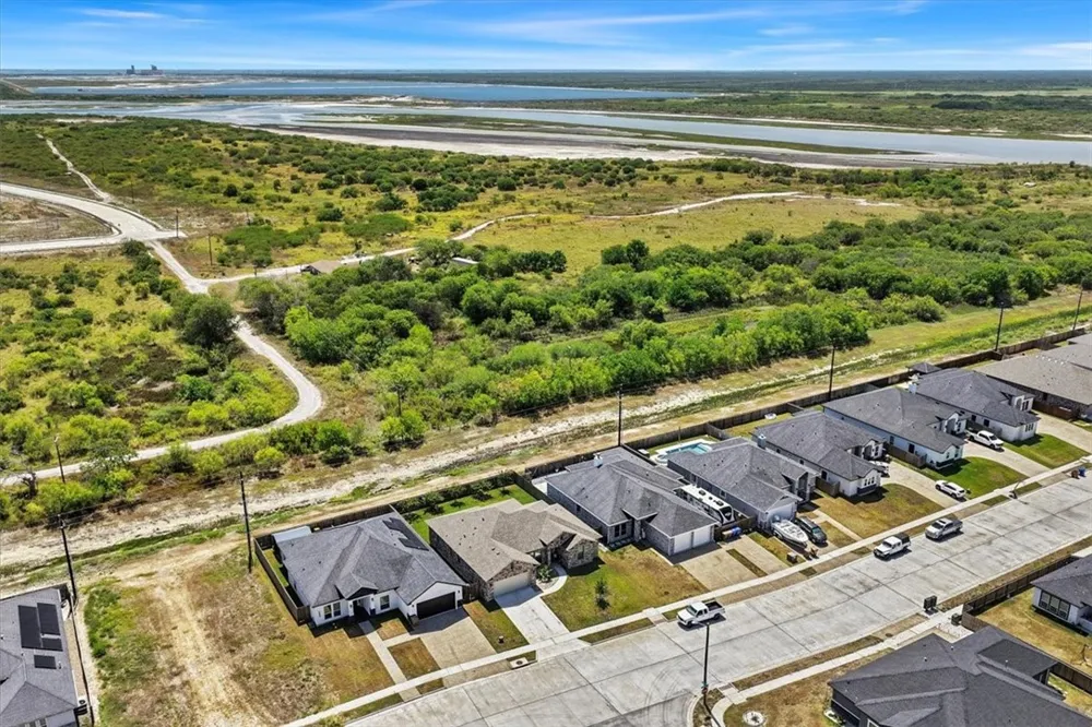 7910 Krypton Drive Corpus Christi, TX 78414