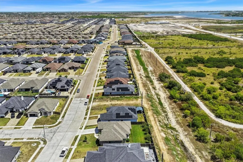 7910 Krypton Drive Corpus Christi, TX 78414