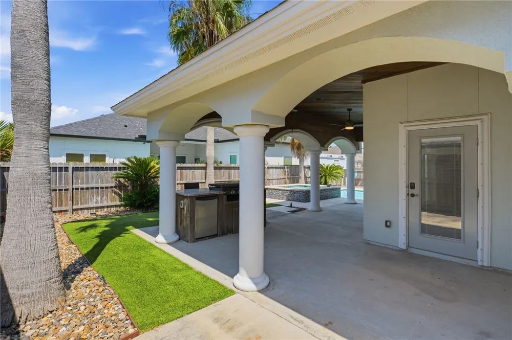 15285 Cartagena Court Corpus Christi, TX 78418