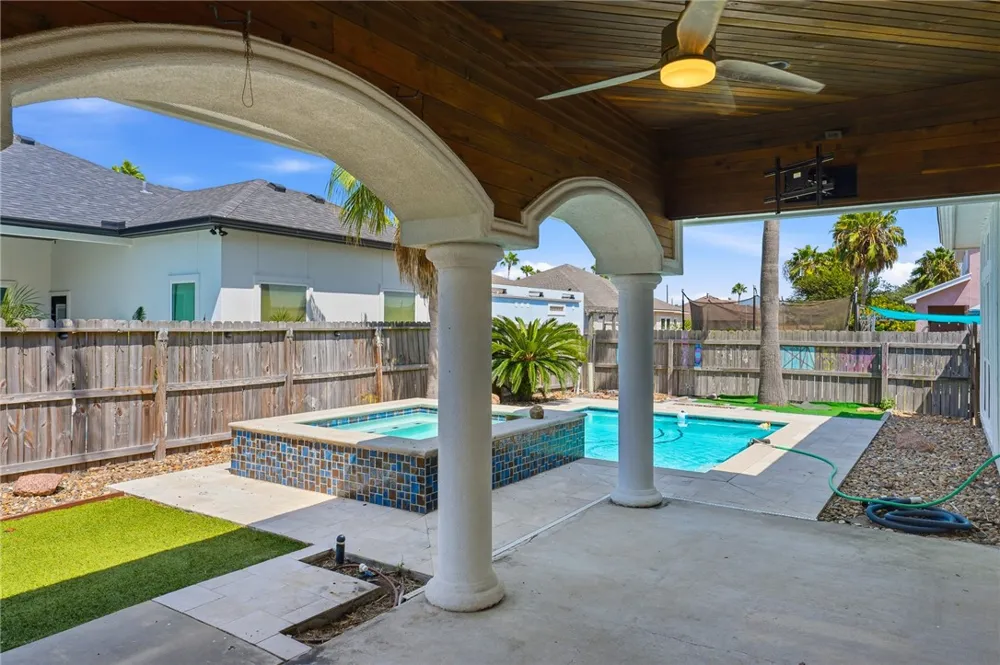15285 Cartagena Court Corpus Christi, TX 78418